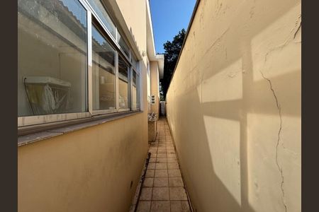 Casa à venda com 316m², 6 quartos e 3 vagas Casa à venda com 316m², 6 quartos e 3 vagasFoto 30