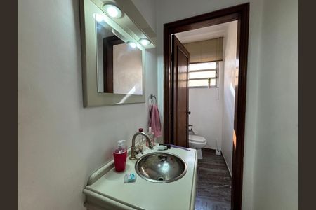Casa à venda com 316m², 6 quartos e 3 vagas Casa à venda com 316m², 6 quartos e 3 vagasFoto 34