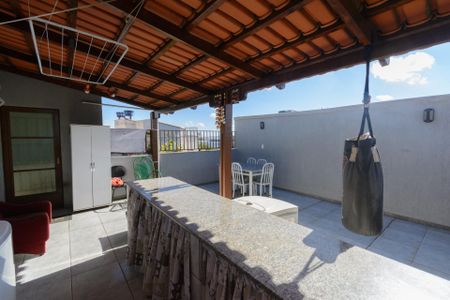Apartamento à venda com 76m², 2 quartos e 1 vaga Apartamento à venda com 76m², 2 quartos e 1 vagaCobertura e Area de Serviços