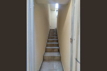 Casa para alugar com 70m², 2 quartos e sem vagaEntrada