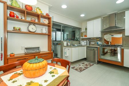 Apartamento para alugar com 304m², 3 quartos e 4 vagasCozinha