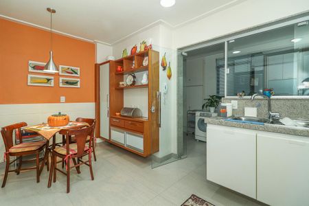 Apartamento para alugar com 304m², 3 quartos e 4 vagasCozinha