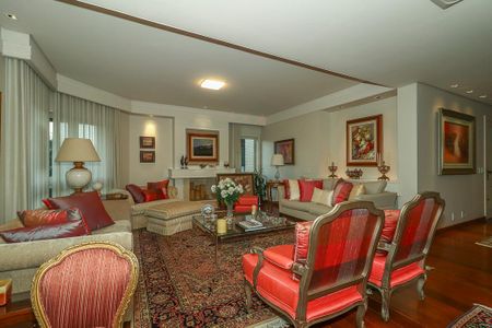 Apartamento para alugar com 304m², 3 quartos e 4 vagasSala