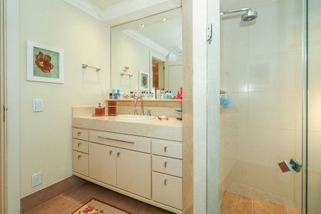 Apartamento para alugar com 304m², 3 quartos e 4 vagasBanheiro Suíte master