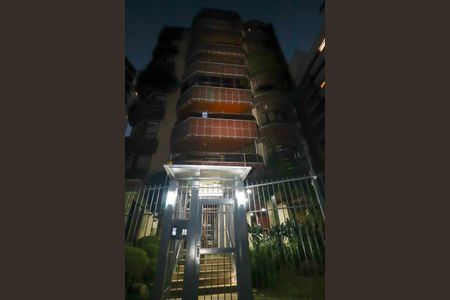 Apartamento para alugar com 304m², 3 quartos e 4 vagasFachada Placa