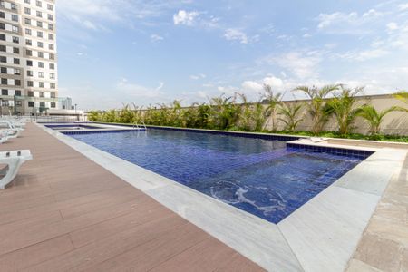 Apartamento à venda com 38m², 2 quartos e 1 vaga Apartamento à venda com 38m², 2 quartos e 1 vagaÁrea comum - Piscina