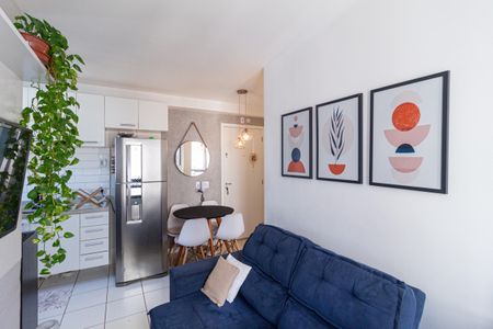 Apartamento à venda com 38m², 2 quartos e 1 vaga Apartamento à venda com 38m², 2 quartos e 1 vagaSala