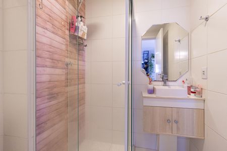 Apartamento à venda com 38m², 2 quartos e 1 vaga Apartamento à venda com 38m², 2 quartos e 1 vagaBanheiro