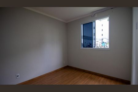 Apartamento à venda com 54m², 2 quartos e 1 vagaQuarto 2