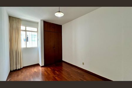 Apartamento à venda com 185m², 4 quartos e 2 vagas Apartamento à venda com 185m², 4 quartos e 2 vagasQuarto 2