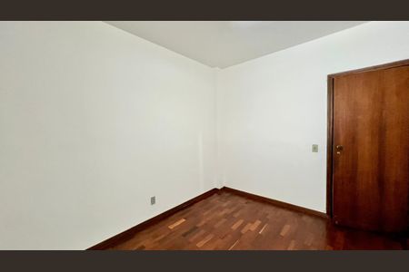 Apartamento à venda com 185m², 4 quartos e 2 vagas Apartamento à venda com 185m², 4 quartos e 2 vagasQuarto 3