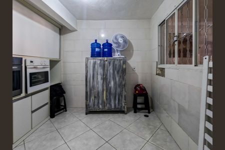 Casa à venda com 111m², 5 quartos e 3 vagas Casa à venda com 111m², 5 quartos e 3 vagasCozinha 1