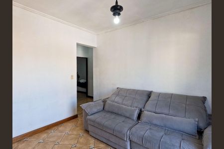 Casa à venda com 111m², 5 quartos e 3 vagas Casa à venda com 111m², 5 quartos e 3 vagasSala 2