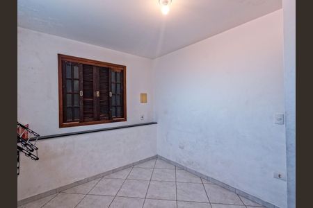 Casa à venda com 111m², 5 quartos e 3 vagas Casa à venda com 111m², 5 quartos e 3 vagasQuarto 1