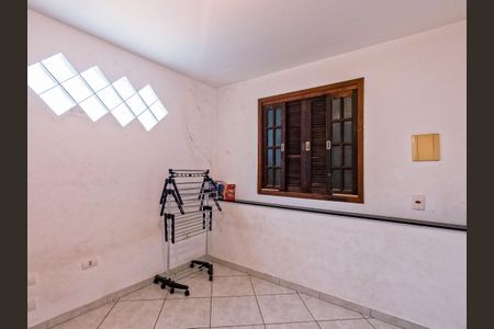 Casa à venda com 111m², 5 quartos e 3 vagas Casa à venda com 111m², 5 quartos e 3 vagasQuarto 1