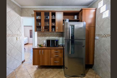 Casa à venda com 111m², 5 quartos e 3 vagas Casa à venda com 111m², 5 quartos e 3 vagasCozinha 2