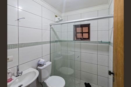 Casa à venda com 111m², 5 quartos e 3 vagas Casa à venda com 111m², 5 quartos e 3 vagasBanheiro Social 1