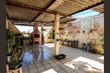 Casa à venda com 111m², 5 quartos e 3 vagas Casa à venda com 111m², 5 quartos e 3 vagasChurrasqueira