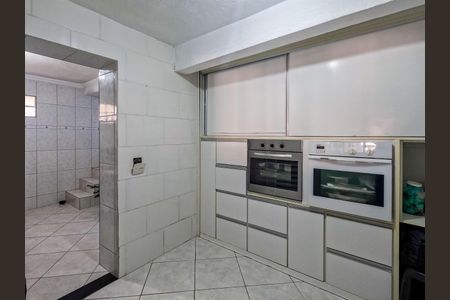 Casa à venda com 111m², 5 quartos e 3 vagas Casa à venda com 111m², 5 quartos e 3 vagasCozinha 1