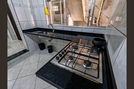 Casa à venda com 111m², 5 quartos e 3 vagas Casa à venda com 111m², 5 quartos e 3 vagasCozinha 1