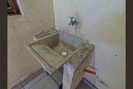 Casa à venda com 111m², 5 quartos e 3 vagas Casa à venda com 111m², 5 quartos e 3 vagasÁrea de Serviço 3