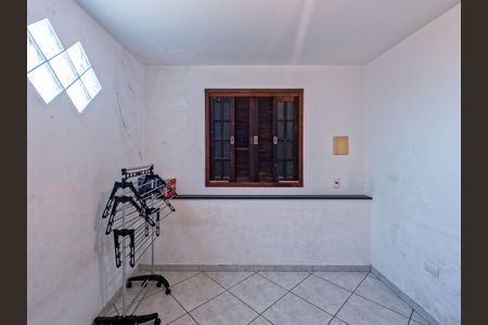Casa à venda com 111m², 5 quartos e 3 vagas Casa à venda com 111m², 5 quartos e 3 vagasQuarto 1