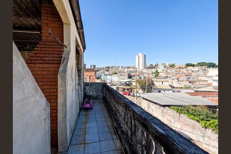 Casa à venda com 111m², 5 quartos e 3 vagas Casa à venda com 111m², 5 quartos e 3 vagasCorredor Externo