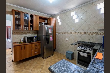 Casa à venda com 111m², 5 quartos e 3 vagas Casa à venda com 111m², 5 quartos e 3 vagasCozinha 2