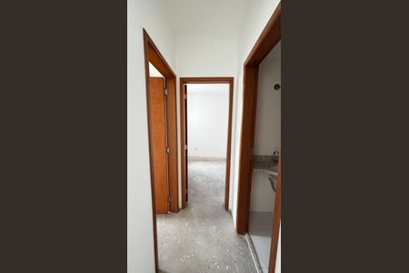 Apartamento à venda com 58m², 2 quartos e 2 vagasCorredor