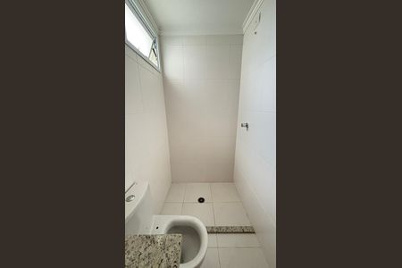 Apartamento à venda com 60m², 2 quartos e 2 vagasBanheiro da Suíte