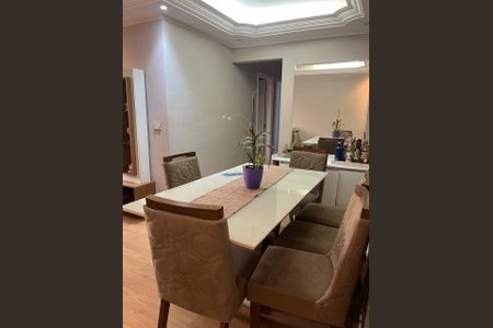 Apartamento à venda com 70m², 3 quartos e 2 vagasSala