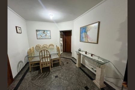 Apartamento à venda com 94m², 4 quartos e 2 vagasSala