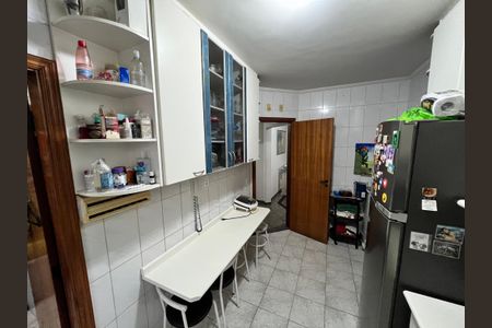 Apartamento à venda com 94m², 4 quartos e 2 vagasCozinha