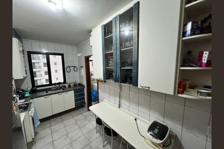 Apartamento à venda com 94m², 4 quartos e 2 vagasCozinha