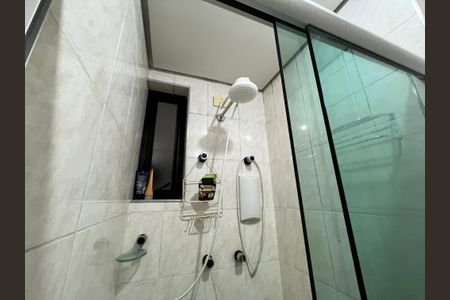 Apartamento à venda com 94m², 4 quartos e 2 vagasBanheiro