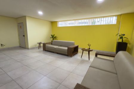 Apartamento para alugar com 76m², 2 quartos e 1 vagaHall social