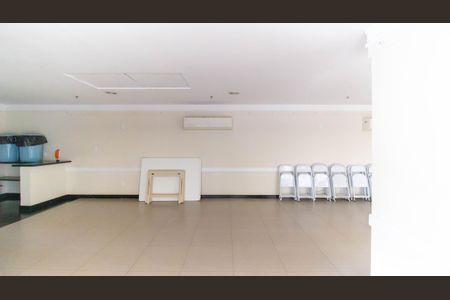 Apartamento à venda com 120m², 2 quartos e 1 vaga Apartamento à venda com 120m², 2 quartos e 1 vagaÁrea comum