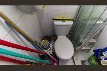 Apartamento à venda com 120m², 2 quartos e 1 vaga Apartamento à venda com 120m², 2 quartos e 1 vagaBanheiro de Serviço