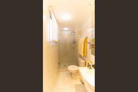 Apartamento à venda com 120m², 2 quartos e 1 vaga Apartamento à venda com 120m², 2 quartos e 1 vagaBanheiro da Suíte