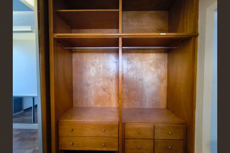 Apartamento para alugar com 116m², 2 quartos e 3 vagasCloset da Suíte