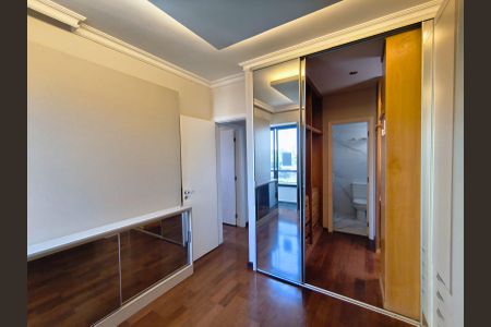 Apartamento para alugar com 116m², 2 quartos e 3 vagasSuíte