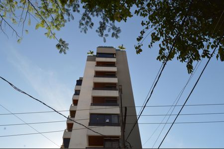 Apartamento para alugar com 116m², 2 quartos e 3 vagasFachada