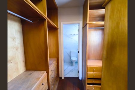 Apartamento para alugar com 116m², 2 quartos e 3 vagasCloset da Suíte