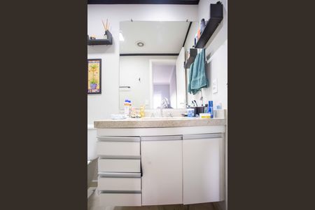 Apartamento à venda com 65m², 2 quartos e 1 vagaBanheiro da Suíte