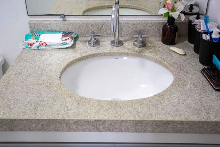 Apartamento à venda com 65m², 2 quartos e 1 vagaBanheiro Social