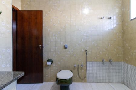 Casa à venda com 420m², 3 quartos e 6 vagasBanheiro