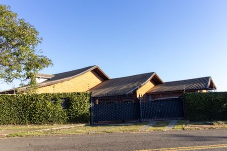 Casa à venda com 420m², 3 quartos e 6 vagasFachada