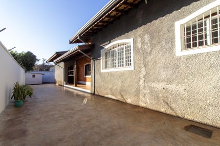 Casa à venda com 420m², 3 quartos e 6 vagasÁrea externa