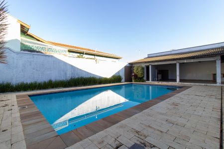 Casa à venda com 420m², 3 quartos e 6 vagasÁrea externa