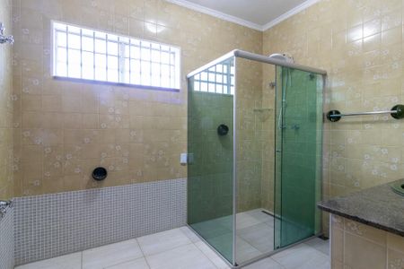 Casa à venda com 420m², 3 quartos e 6 vagasBanheiro da Suíte